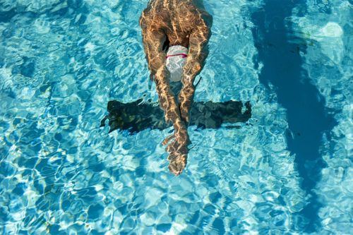 Allenamento di nuoto, come riprendere ritmo e resistenza dopo una pausa