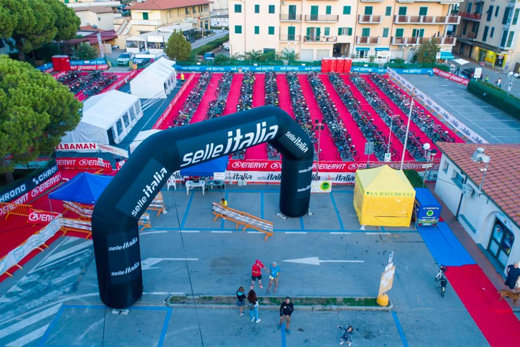 Elbaman Triathlon Zona Cambio