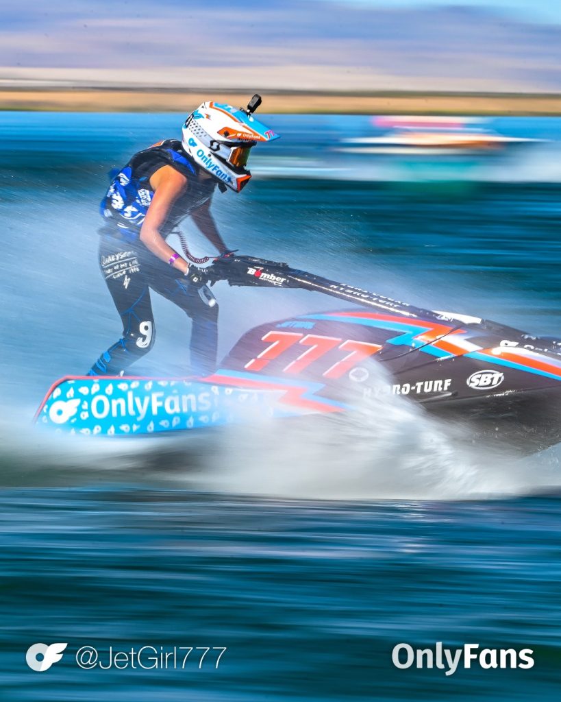 Anna Glennon Jet Ski OnlyFans 2